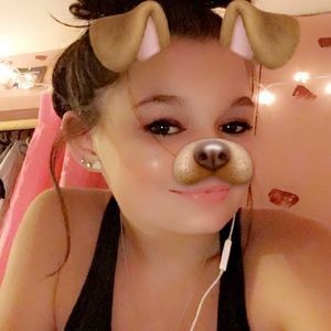 Meet your Posher, Macie